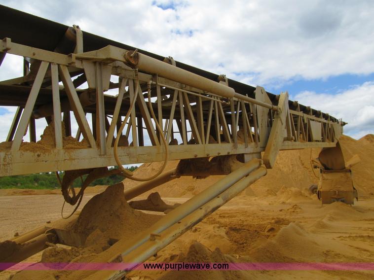 image for item E4957 Carter portable radial stacking conveyor