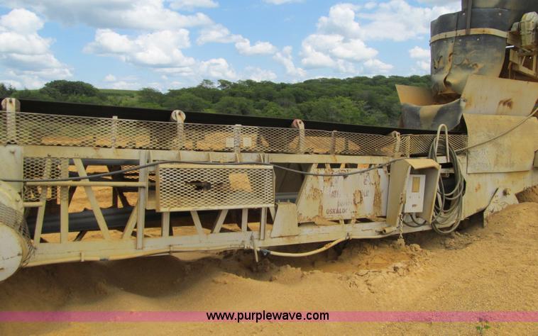 image for item E4957 Carter portable radial stacking conveyor