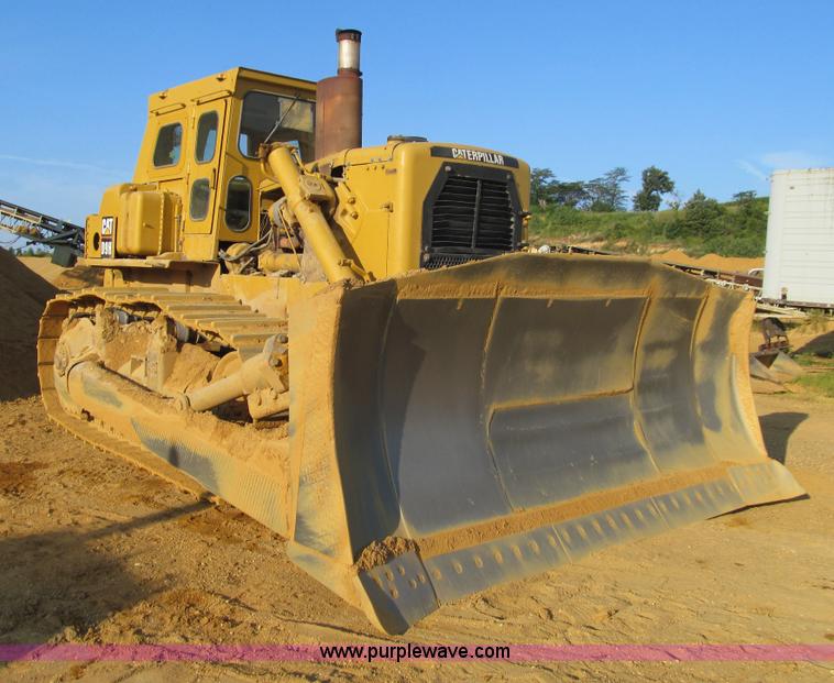 image for item E4959 1975 Caterpillar D9H dozer