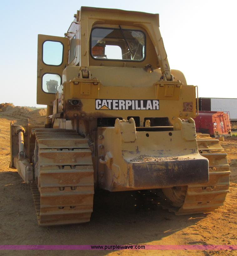 image for item E4959 1975 Caterpillar D9H dozer