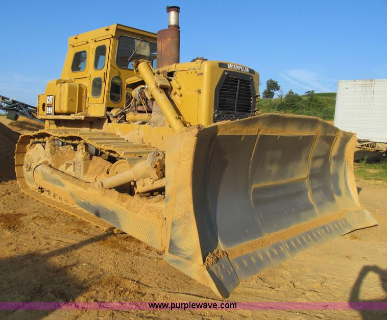 image for item E4959 1975 Caterpillar D9H dozer
