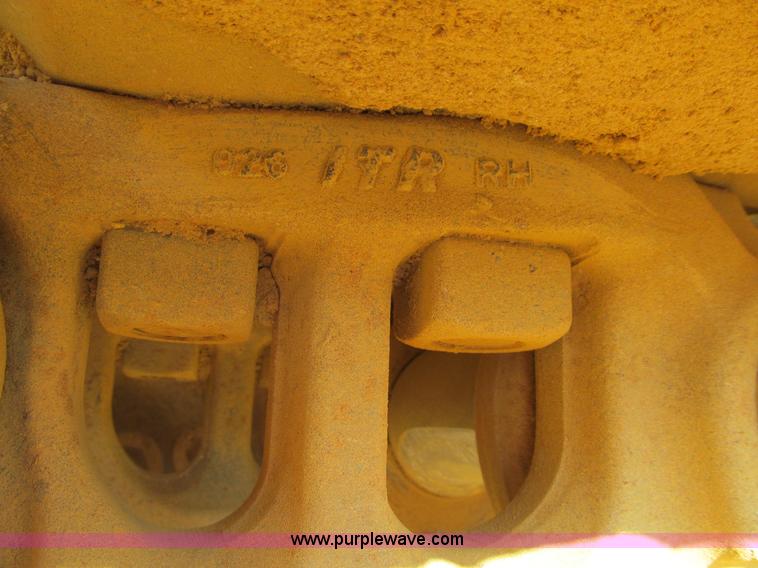 image for item E4959 1975 Caterpillar D9H dozer