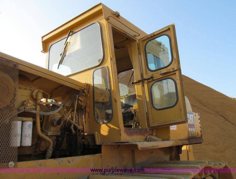 image for item E4959 1975 Caterpillar D9H dozer