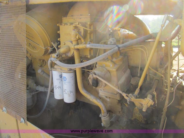 image for item E4959 1975 Caterpillar D9H dozer