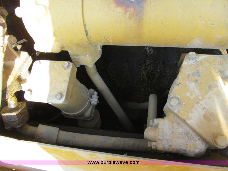 image for item E4959 1975 Caterpillar D9H dozer