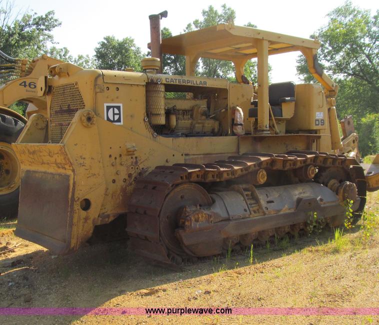 image for item E4960 1958 Caterpillar D9D dozer