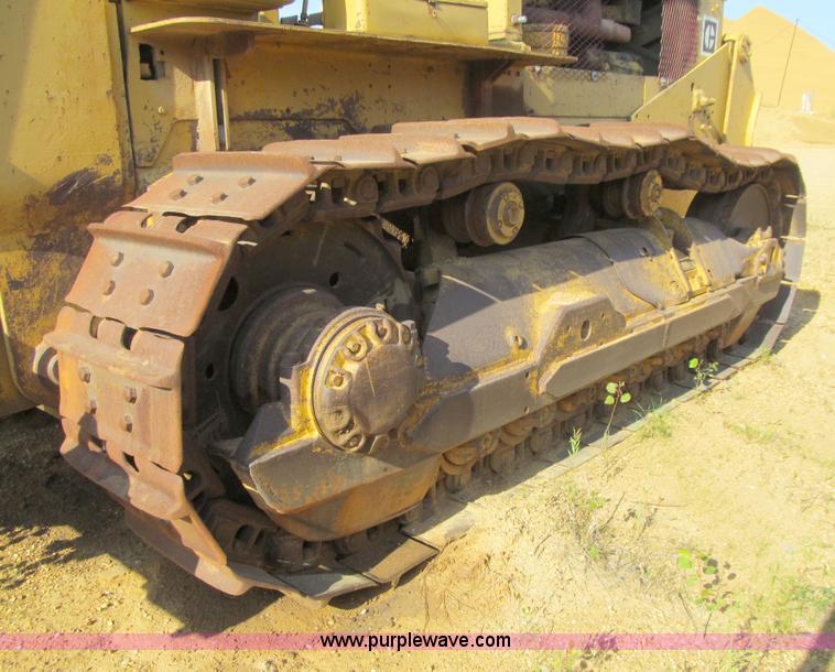 image for item E4960 1958 Caterpillar D9D dozer
