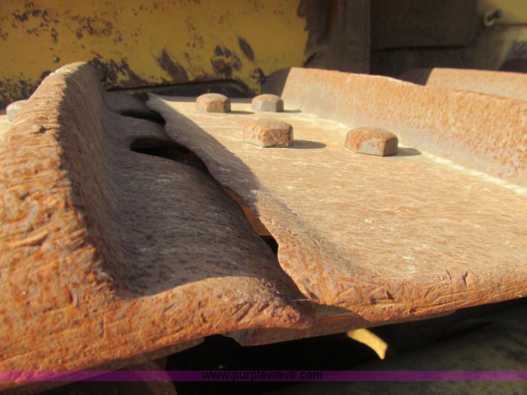 image for item E4960 1958 Caterpillar D9D dozer