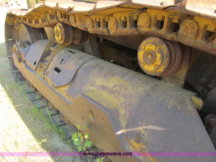 image for item E4960 1958 Caterpillar D9D dozer