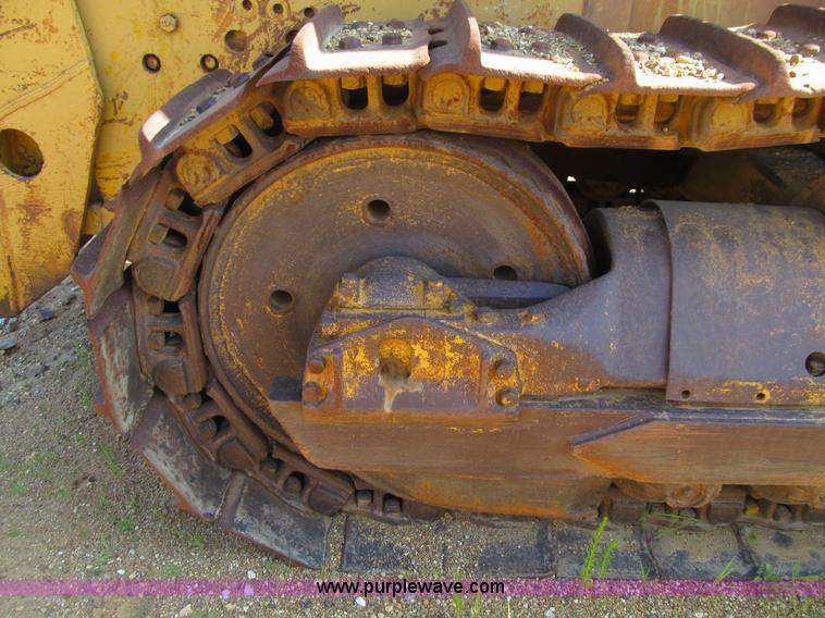 image for item E4960 1958 Caterpillar D9D dozer