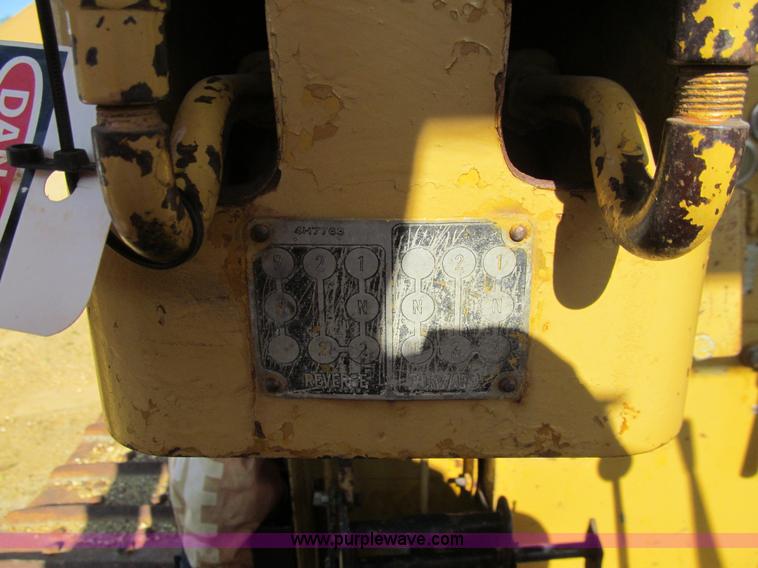 image for item E4960 1958 Caterpillar D9D dozer