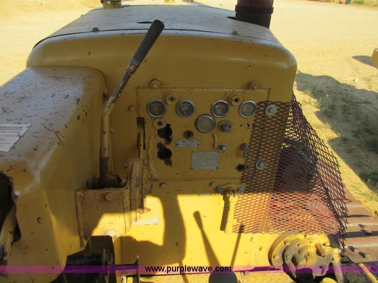 image for item E4960 1958 Caterpillar D9D dozer