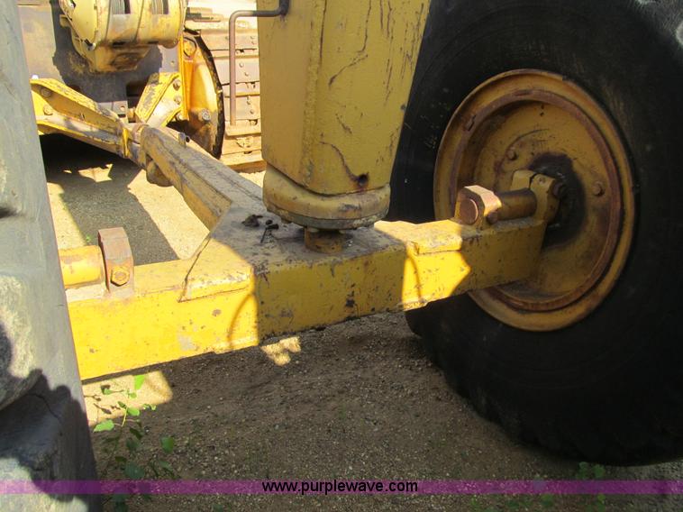 image for item E4961 Caterpillar 491 cable pull scraper
