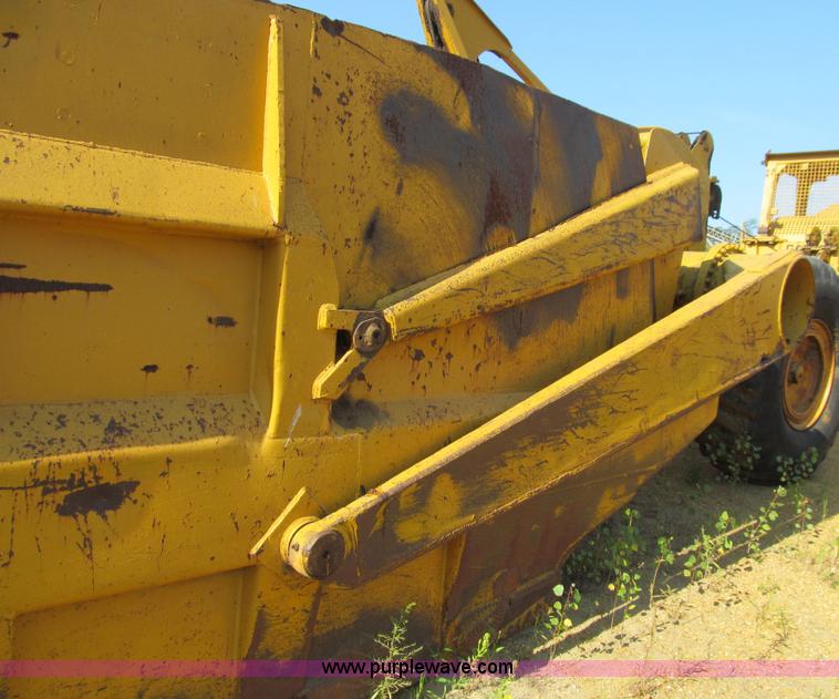 image for item E4961 Caterpillar 491 cable pull scraper