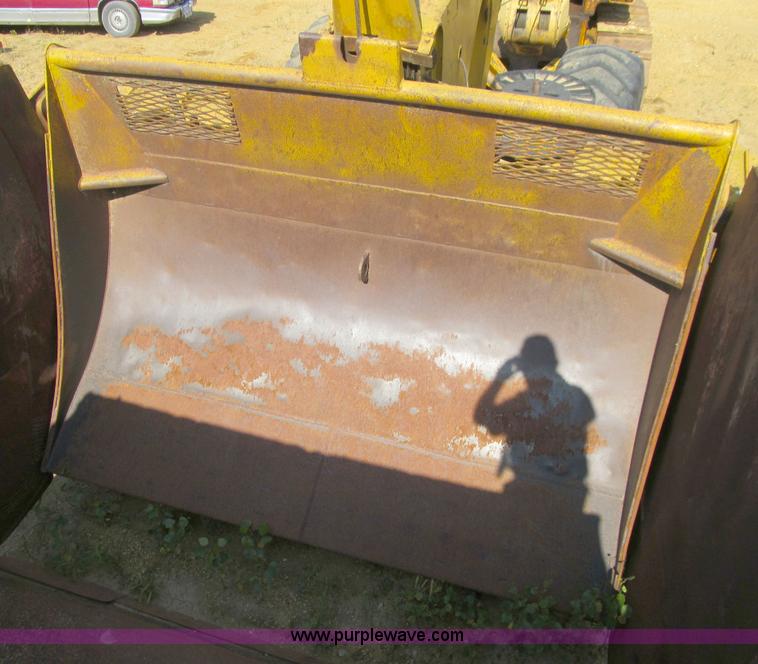 image for item E4961 Caterpillar 491 cable pull scraper