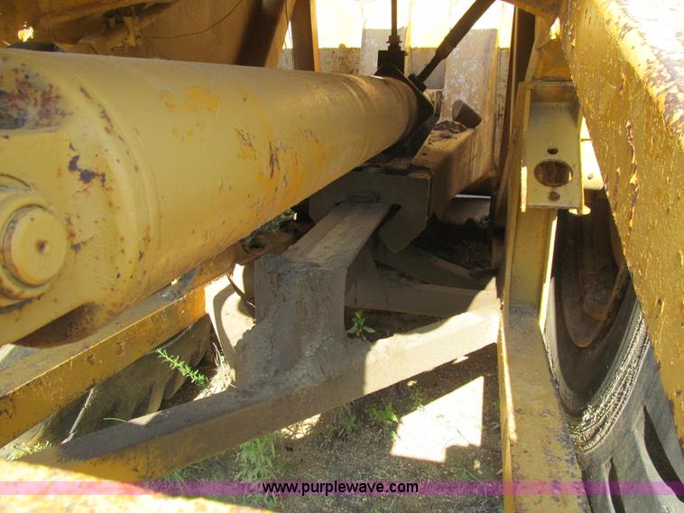 image for item E4962 1966 Allis-Chalmers TS460B motor scraper