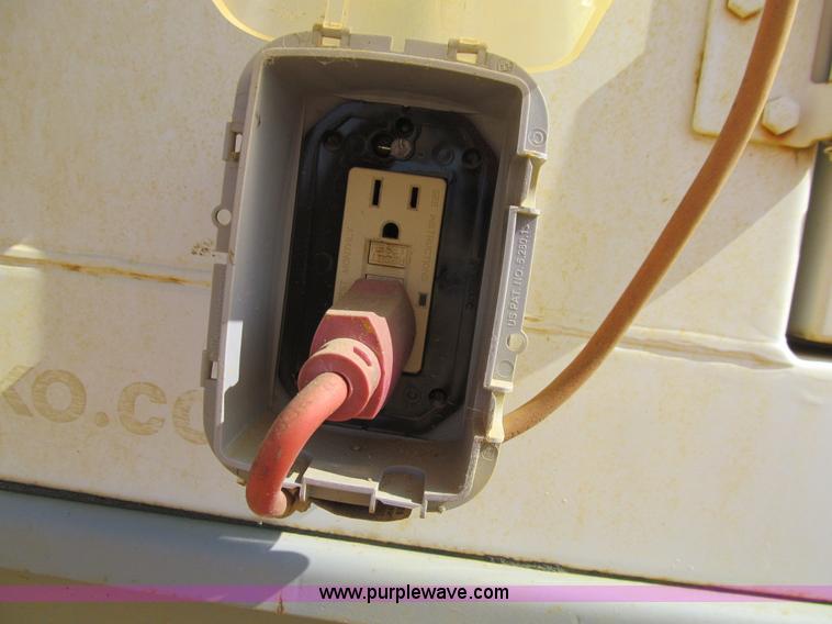 image for item E4963 Newage/Stamford generator