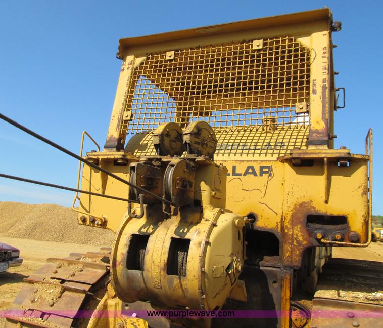 image for item E4964 1966 Caterpillar D9G dozer