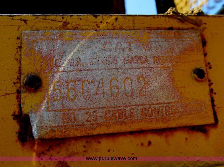 image for item E4964 1966 Caterpillar D9G dozer