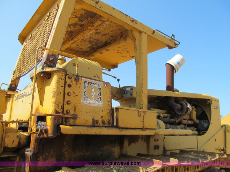 image for item E4964 1966 Caterpillar D9G dozer