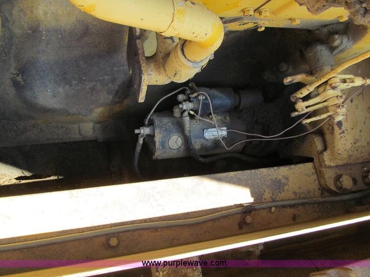 image for item E4964 1966 Caterpillar D9G dozer