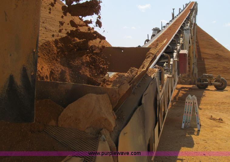 image for item E4966 Kolman 101-PE portable radial stacking conveyor