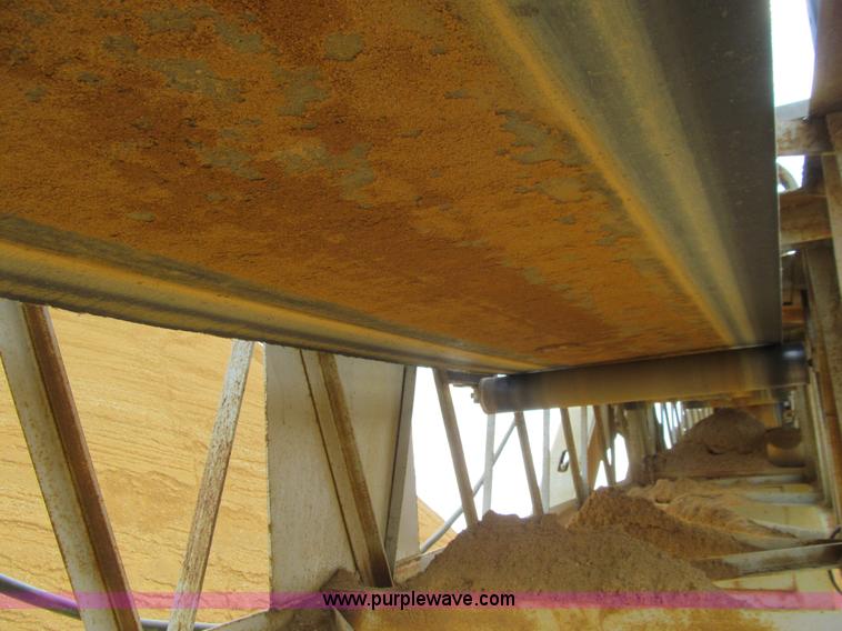 image for item E4966 Kolman 101-PE portable radial stacking conveyor