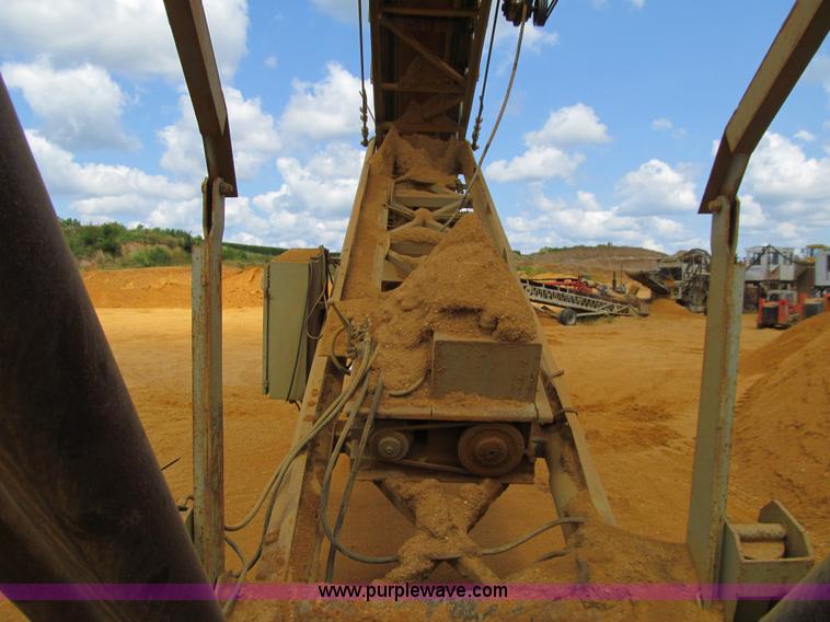 image for item E4966 Kolman 101-PE portable radial stacking conveyor