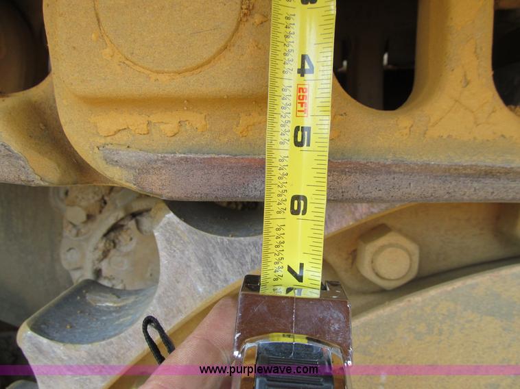 image for item E4967 1977 Caterpillar D9H dozer