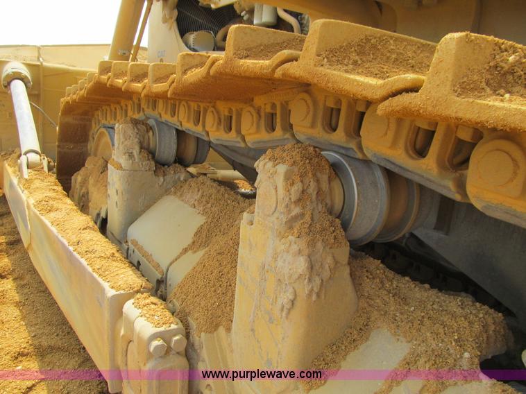 image for item E4967 1977 Caterpillar D9H dozer