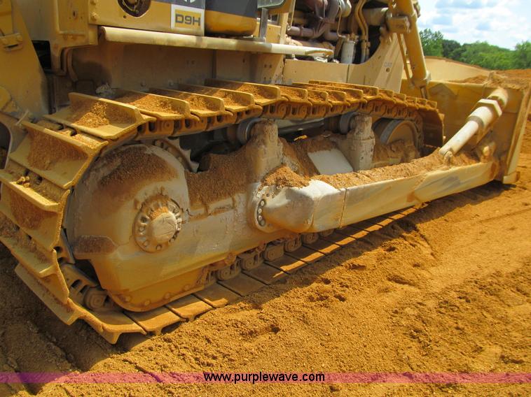 image for item E4967 1977 Caterpillar D9H dozer