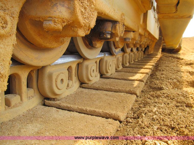 image for item E4967 1977 Caterpillar D9H dozer