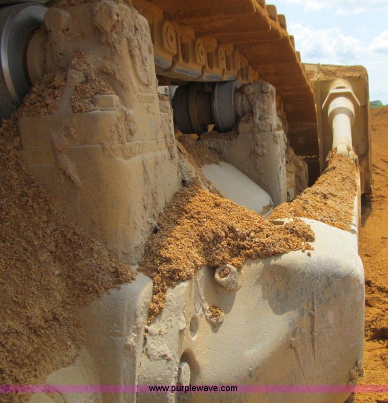 image for item E4967 1977 Caterpillar D9H dozer