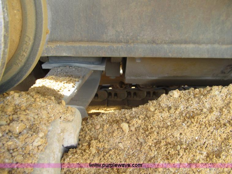 image for item E4967 1977 Caterpillar D9H dozer