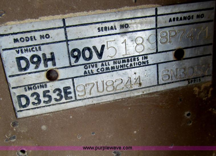 image for item E4967 1977 Caterpillar D9H dozer