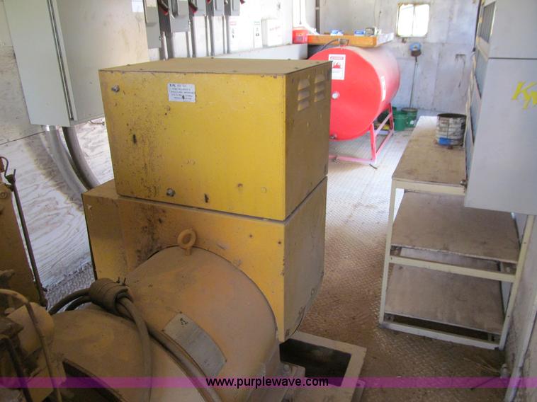 image for item E4972 Bemac generator