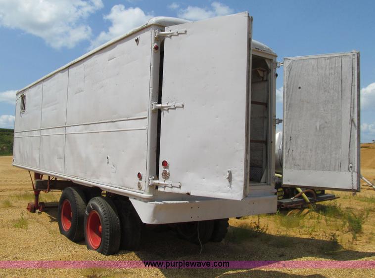 image for item E4972 Bemac generator