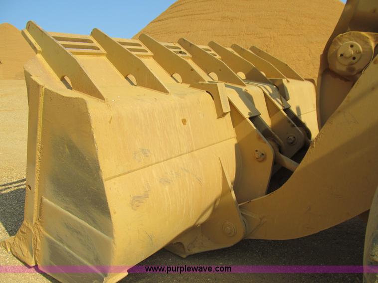 image for item E4973 1979 Caterpillar 988B wheel loader