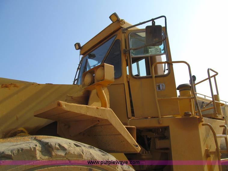 image for item E4973 1979 Caterpillar 988B wheel loader