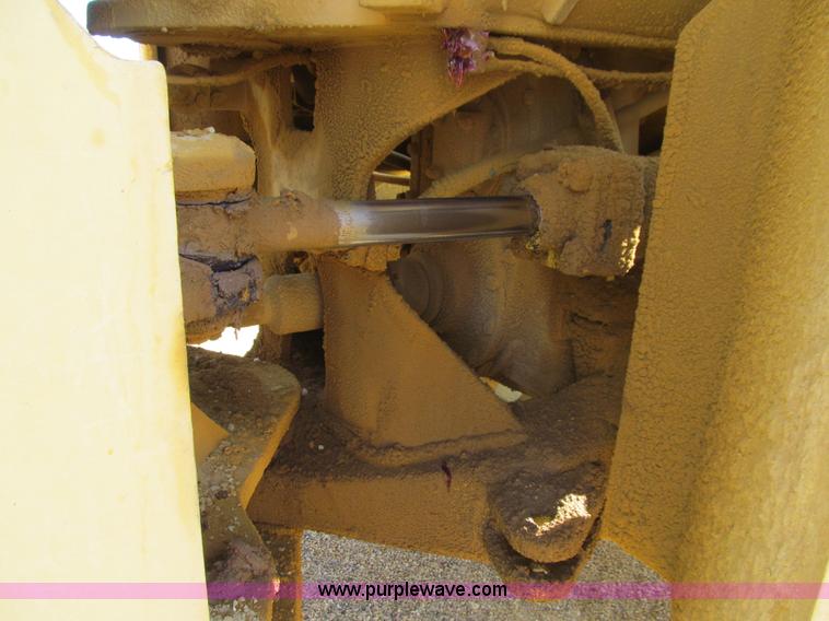 image for item E4973 1979 Caterpillar 988B wheel loader