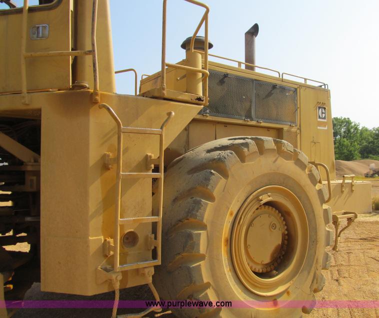 image for item E4973 1979 Caterpillar 988B wheel loader