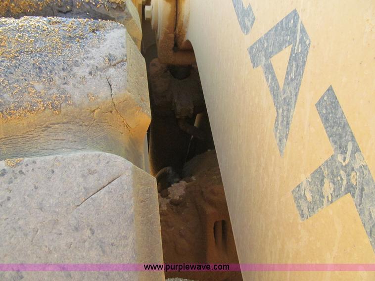 image for item E4973 1979 Caterpillar 988B wheel loader