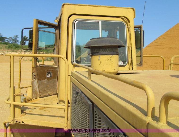 image for item E4973 1979 Caterpillar 988B wheel loader