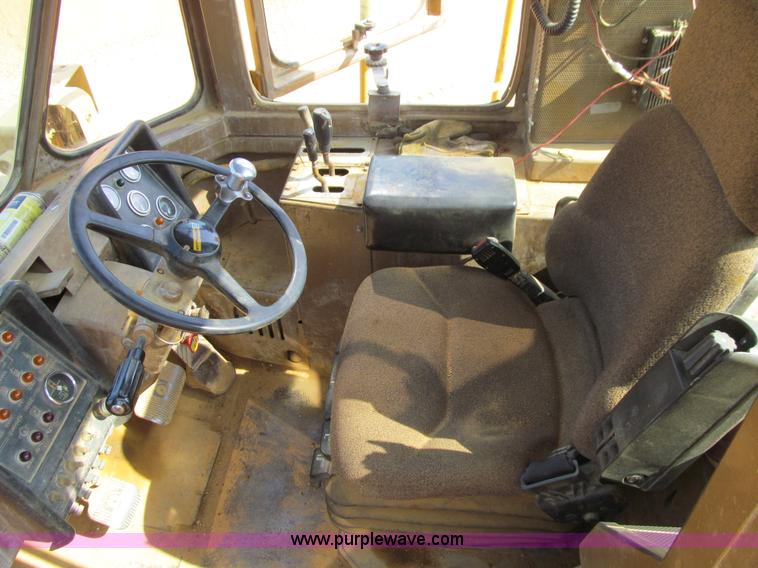 image for item E4973 1979 Caterpillar 988B wheel loader