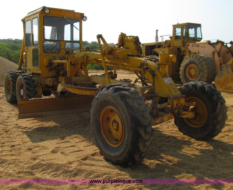 image for item E4974 1966 Allis-Chalmers M100B motor grader