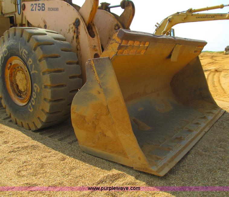 image for item E4975 1978 Michigan 275B wheel loader