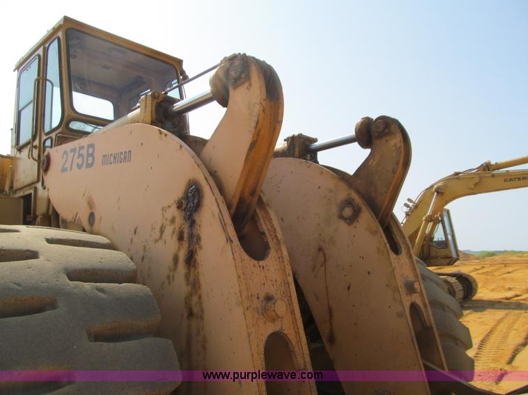 image for item E4975 1978 Michigan 275B wheel loader