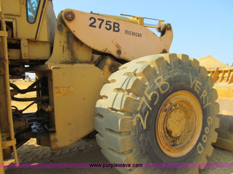 image for item E4975 1978 Michigan 275B wheel loader