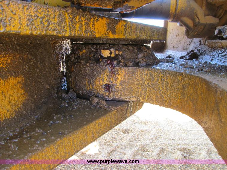 image for item E4975 1978 Michigan 275B wheel loader