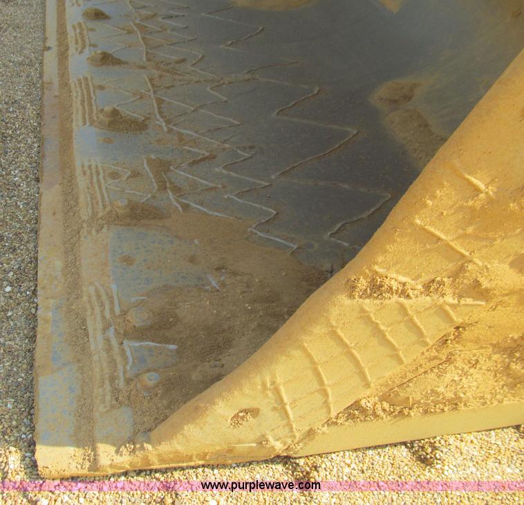 image for item E4975 1978 Michigan 275B wheel loader